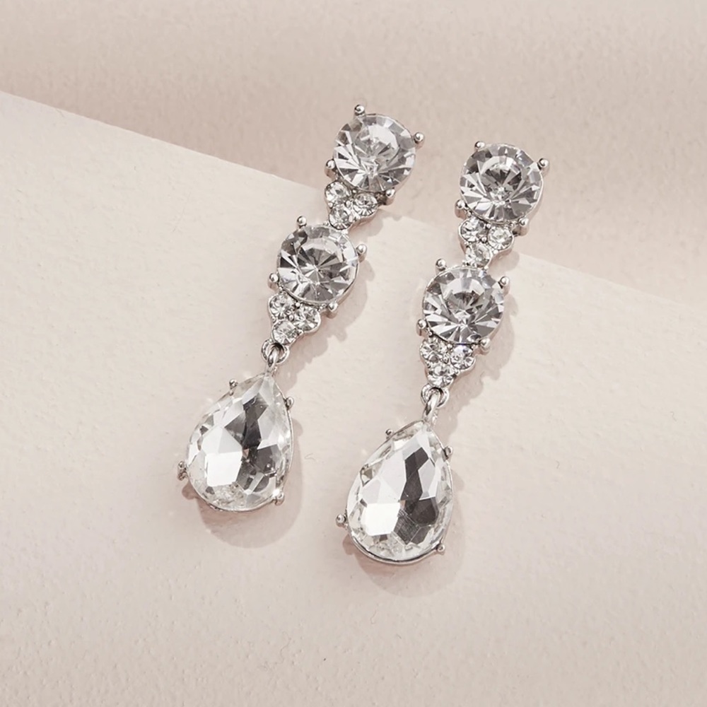 Olive + Piper Eleanor Drop Earrings